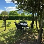 Appartement With Garden - Larihome A62 *