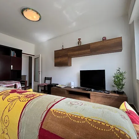 With Garden - Larihome A62 Appartement *