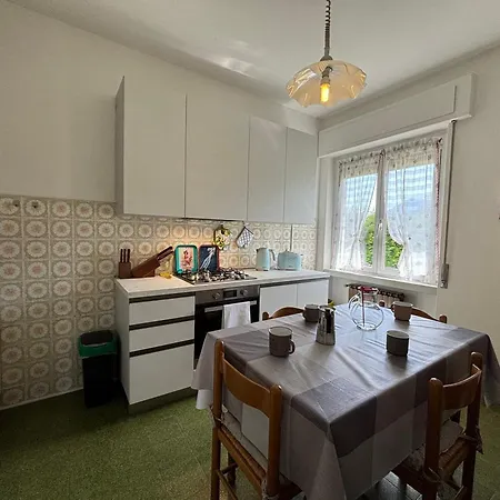 Lägenhet With Garden - Larihome A62