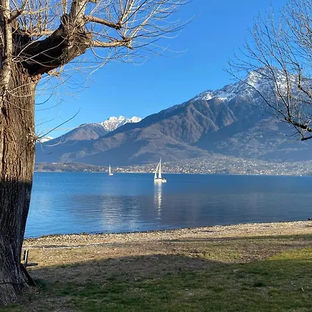 With Garden - Larihome A62 Apartment Domaso